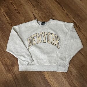 Miou Muse Gray/cream Women's Sweatshirt ~ 23” shoulder to waistband